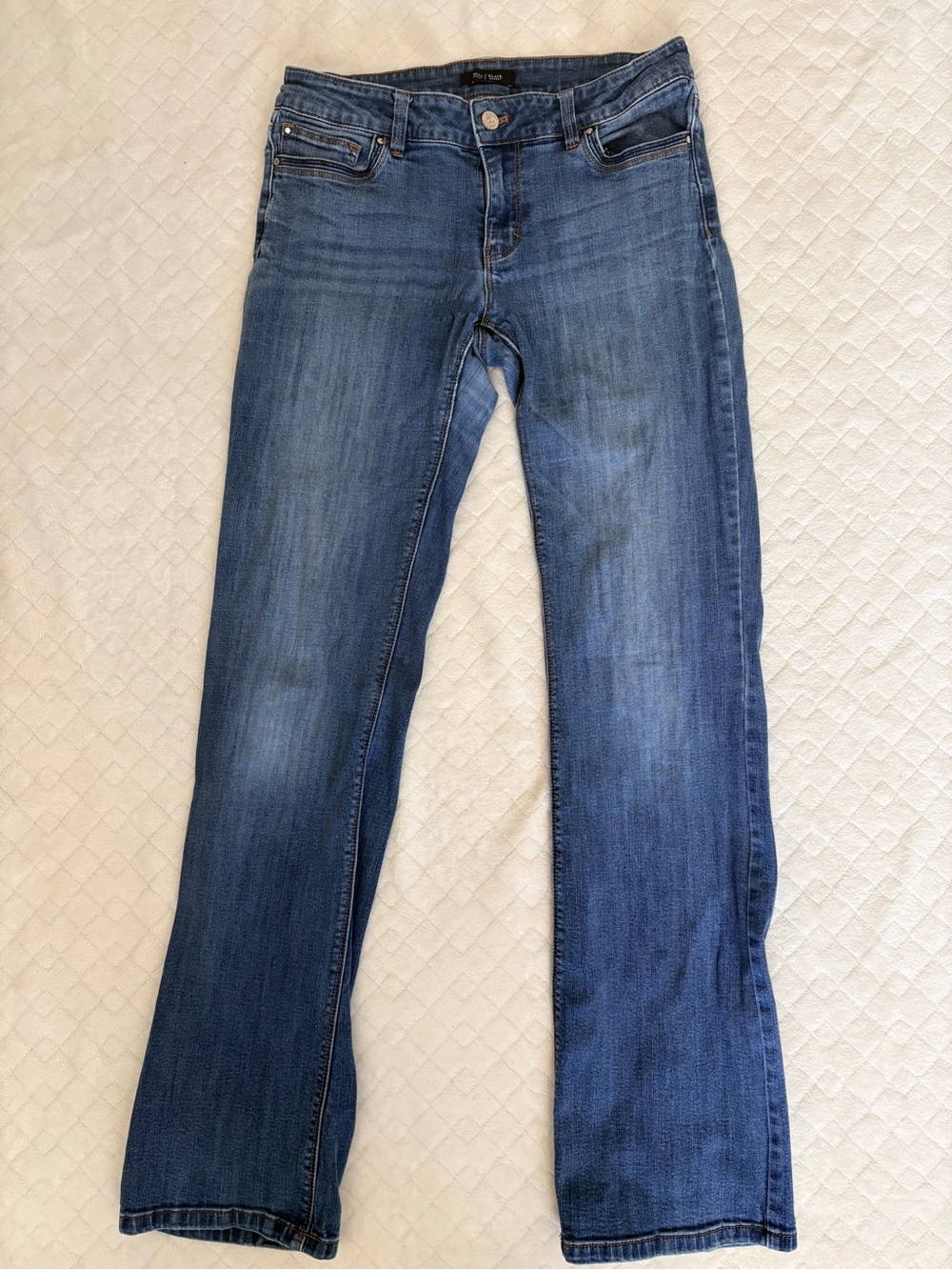 White House Black Market Blanc Boot Leg Jeans 6R Dark Wash Stretch